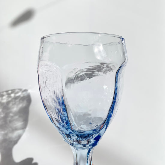 Periwinkle Chivalry Wine Glass