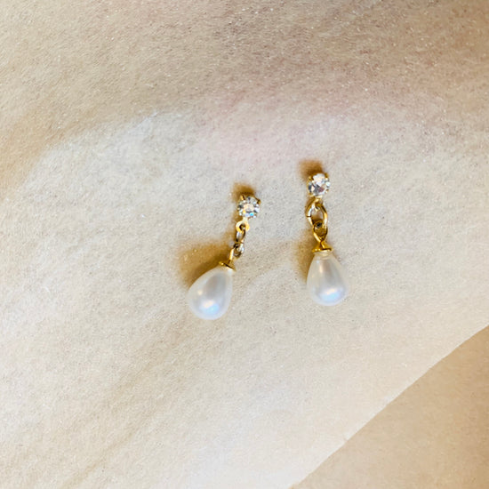 Pearl Glimmer Earrings