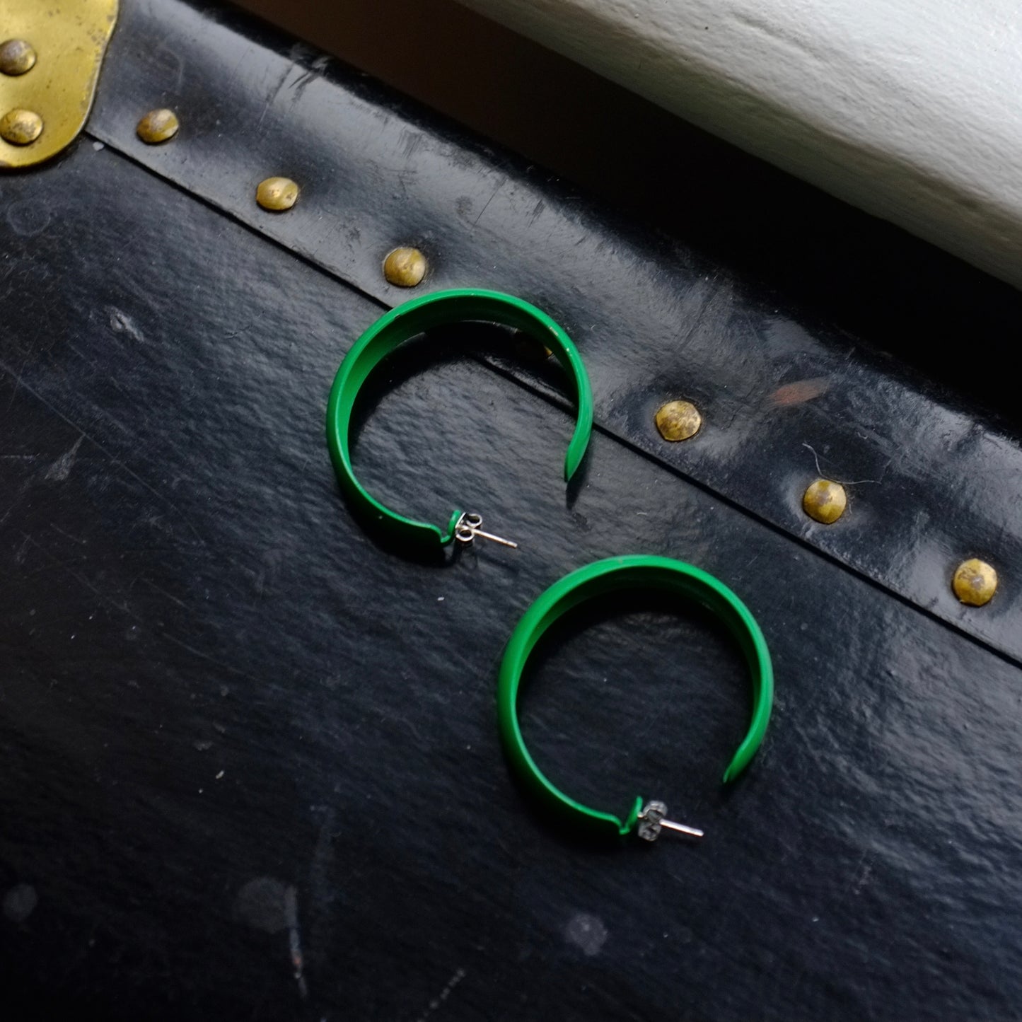 Kelly Green Enamel Hoop Earring