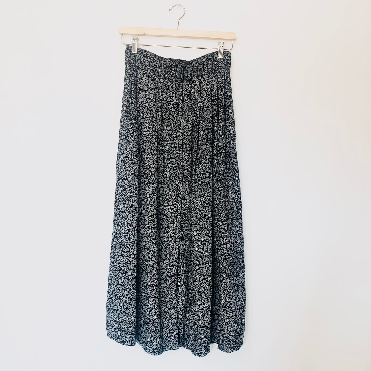 Pin Flower Skirt