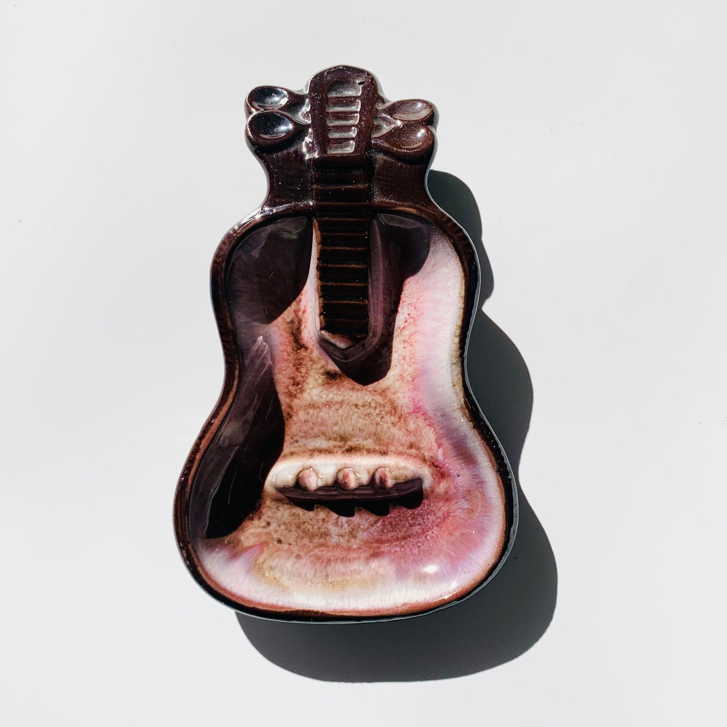 Mauve Guitar Ash Tray