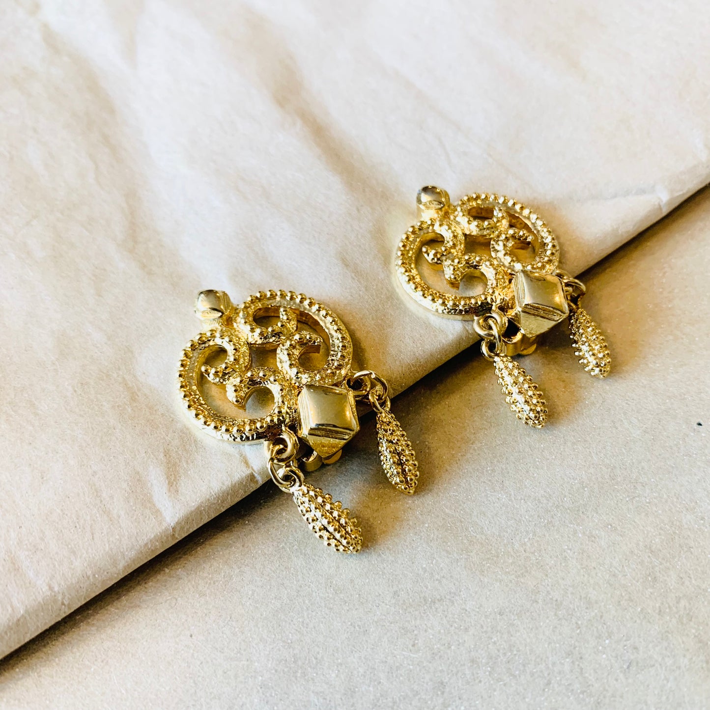 Queen Bee Clip-On Earrings