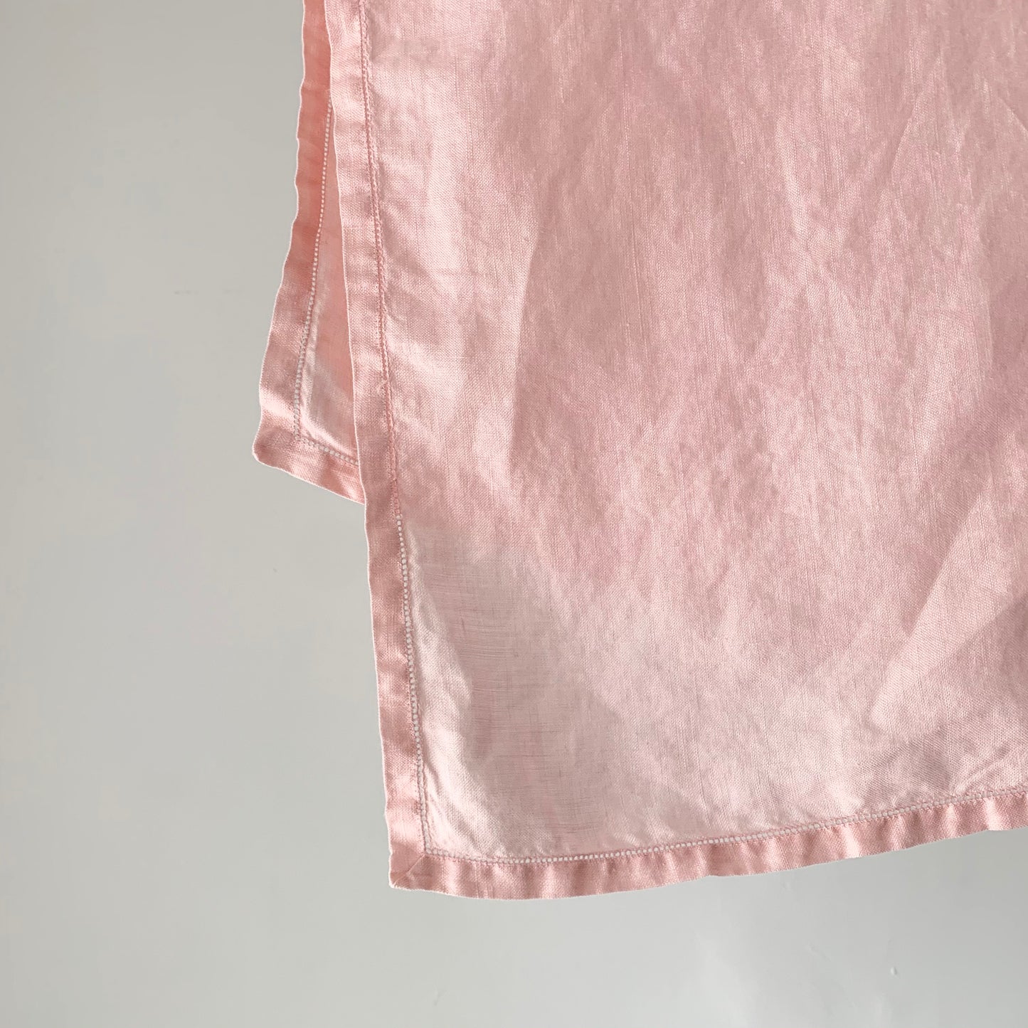 Pink Linen Table Square