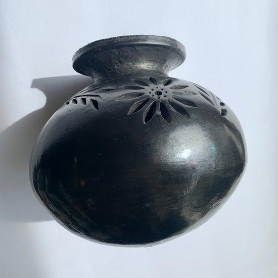 Oaxaca Simon Reyes Pottery Vase